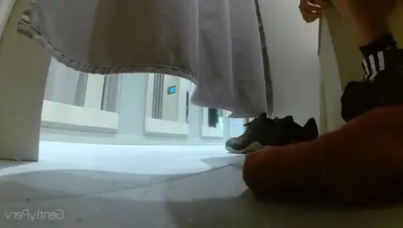 DRESSING ROOM PART1. La Signora Non Riesce A Smettere Di Guardarmi.