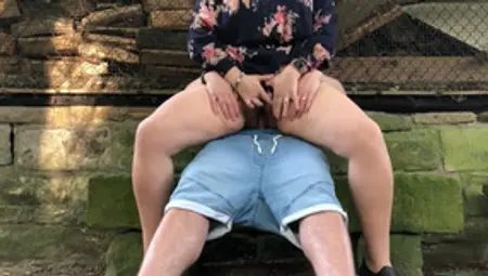 Chubby Girlfriend Fucked In Park