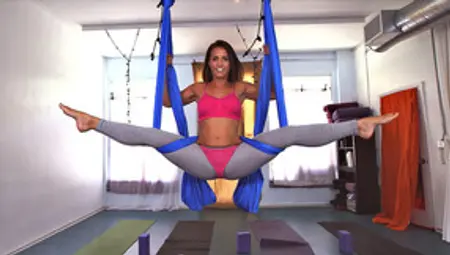 Kelsi Monroe Doing Splits On Straps And All Of That Crazy Acrobatic Stuff