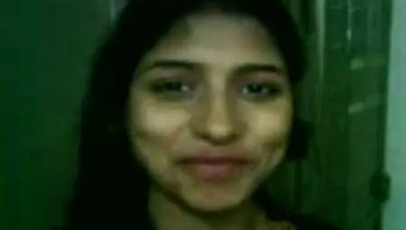 Cute And Shy Pakistani Babe Sabiha Gives Sensual Head