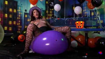 Sexy Witch Kitty Carrera Halloween Balloon B2P - AmateurBoxxx