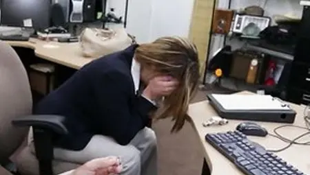 Business Lady Is Sucking Cock In A Local Shop, Cuz This Babe Craves A Admirable Discount
