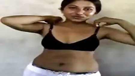 Punjabi Girl Get Nude And Touch Dick