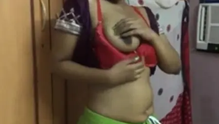 Tamil Maid Fingering Squirting Masturbation In Her Bedroom