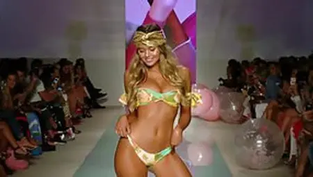 Balloons Breasts And Buns Bouncing On The Catwalk
