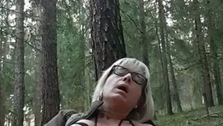 Julie&#039;s Outdoor Orgasm In Forest