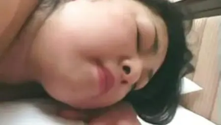 Chunky Chinky-eyed Japanese Babe Gets Banged By A Bald Gent