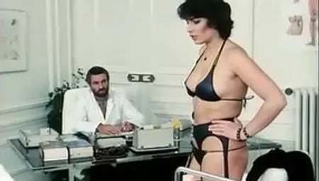 Der Frauenarzt Vom Place Pigalle (Vintage Video) F70