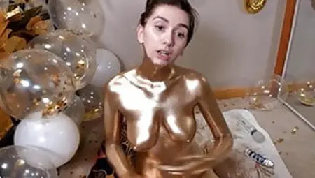 Cam Girls - Cute Birthday Girl In Gold Body Paint