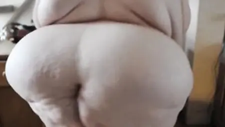 SSBBW Eats A Lot And Shows Her Massive Body From All Sides
